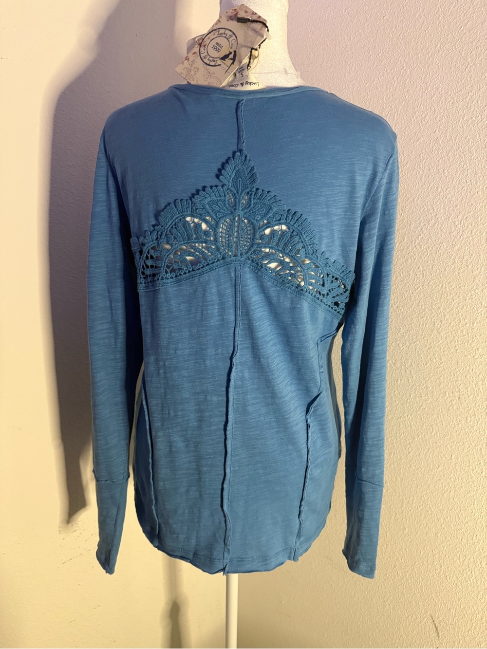 Lucky & CoCo Blue Crochet Lace Henley Top NWT Boho Slub Knit Long Sleeve Size S - Picture 3 of 7